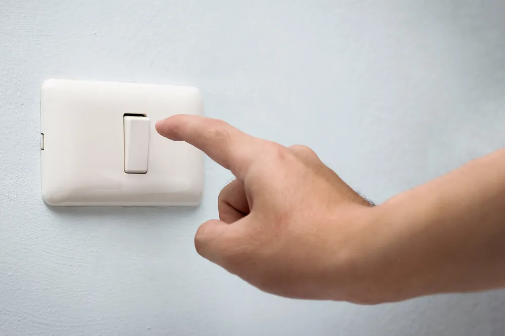 What You Should Know About Replacing Your Light Switches